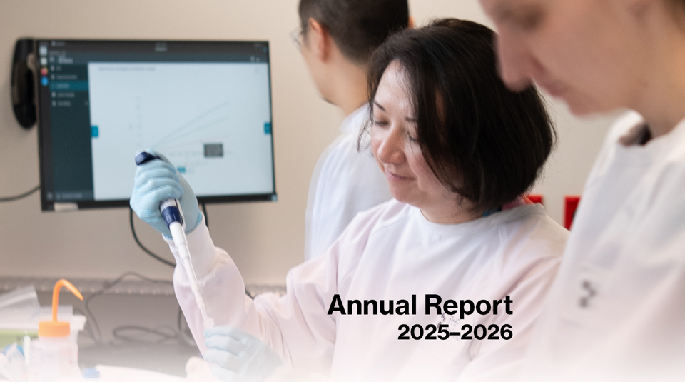Annual Report Cover7